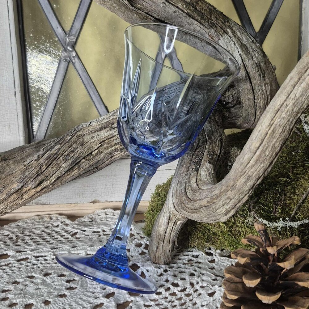 4 Vintage AVON Blue Glass Water Glasses - Picture 6 of 10